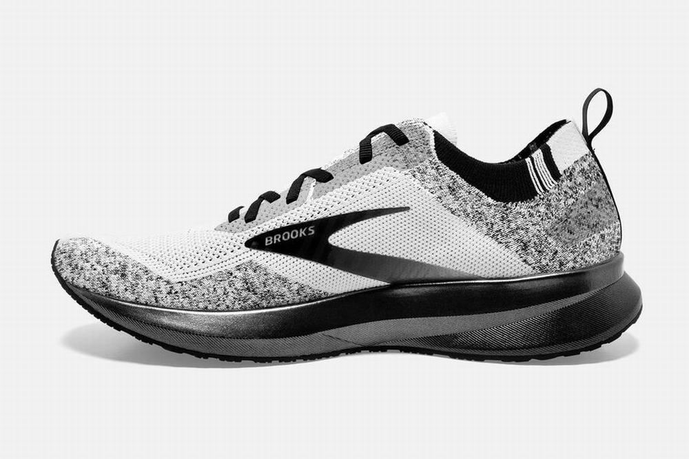 Chaussures Running Brooks Levitate 4 Blanche / Noir Femme | WNC-03627846