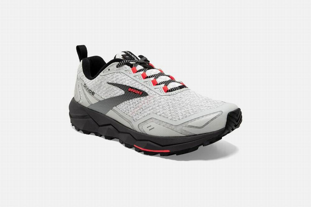 Chaussures Running Brooks Divide Blanche / Grise / Corail Femme | GLL-88328469